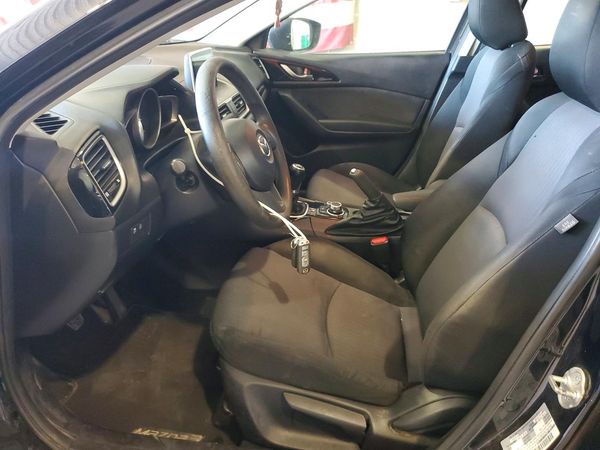 2016 MAZDA 3 SV/Base — DENT