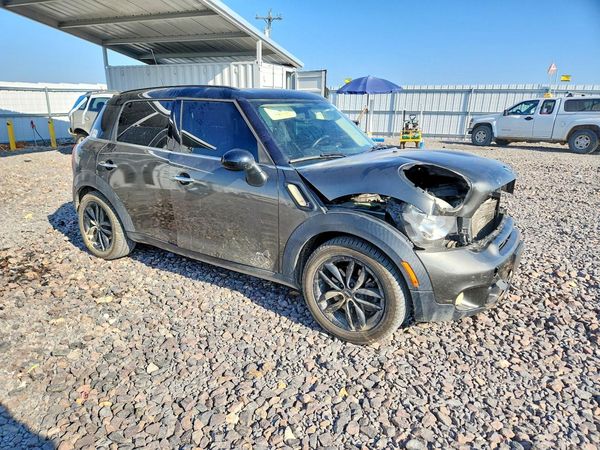 2013 MINI COOPER — Passenger 3/4