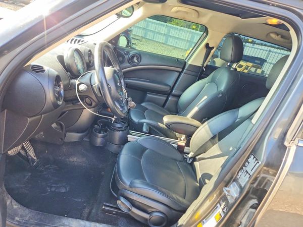 2013 MINI COOPER — DENT