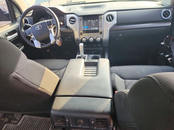 2018 TOYOTA TUNDRA SR5 — CKPT