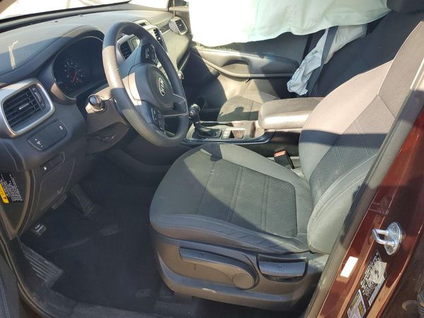 2017 KIA SORENTO — DENT