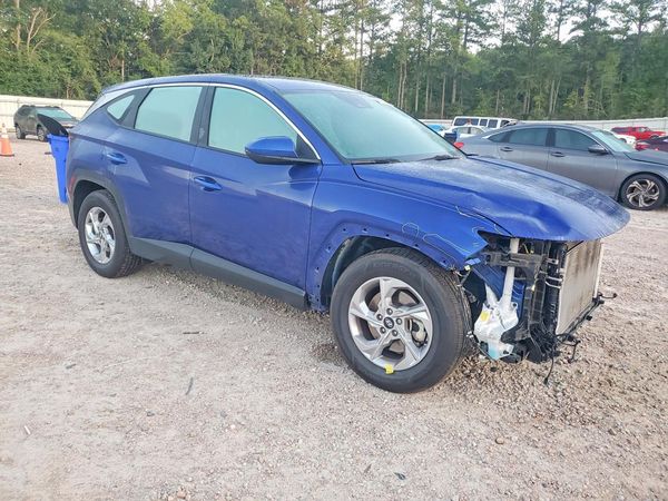 2023 HYUNDAI TUCSON SE