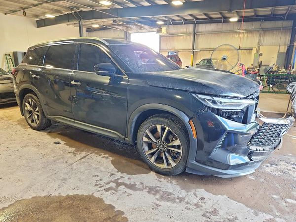 2022 INFINITI QX60 Luxe — Passenger 3/4
