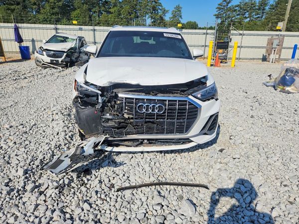 2022 AUDI Q3 S Line quattro Premium — DIRF