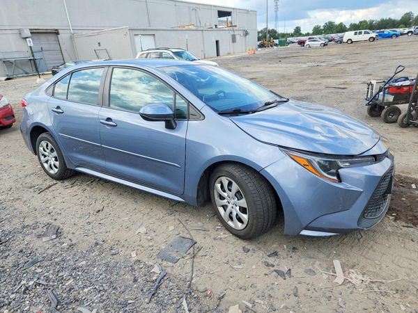 2021 TOYOTA COROLLA LE — Passenger 3/4