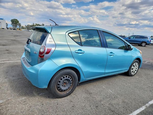 2014 TOYOTA PRIUS