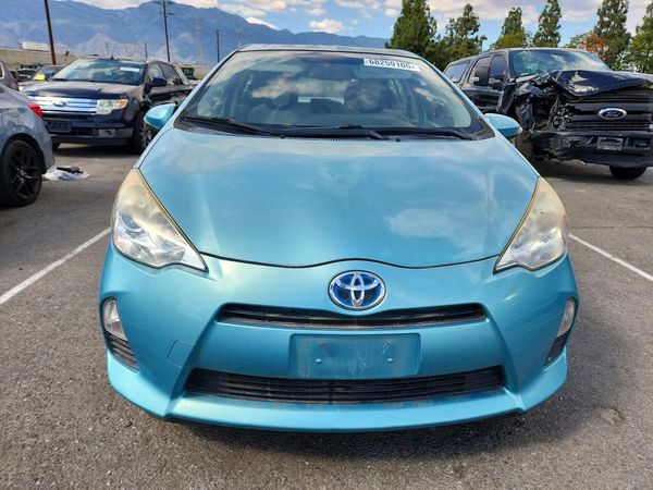 2014 TOYOTA PRIUS