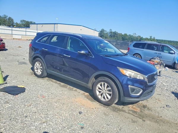 2016 KIA SORENTO — Passenger 3/4