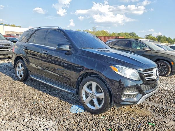 2018 MERCEDES-BENZ GLE — Passenger 3/4