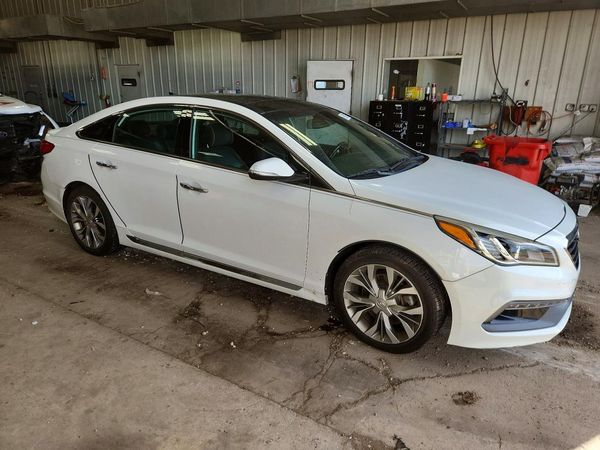 2015 HYUNDAI SONATA — Passenger 3/4