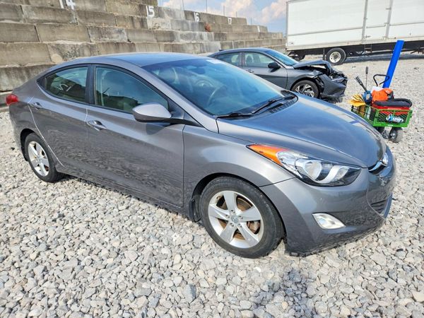 2013 HYUNDAI ELANTRA — Passenger 3/4