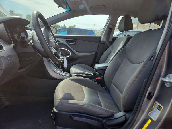 2013 HYUNDAI ELANTRA — DENT