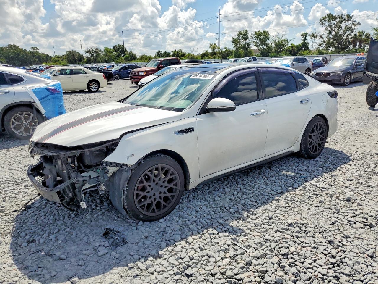 2016 KIA OPTIMA — Front 3/4