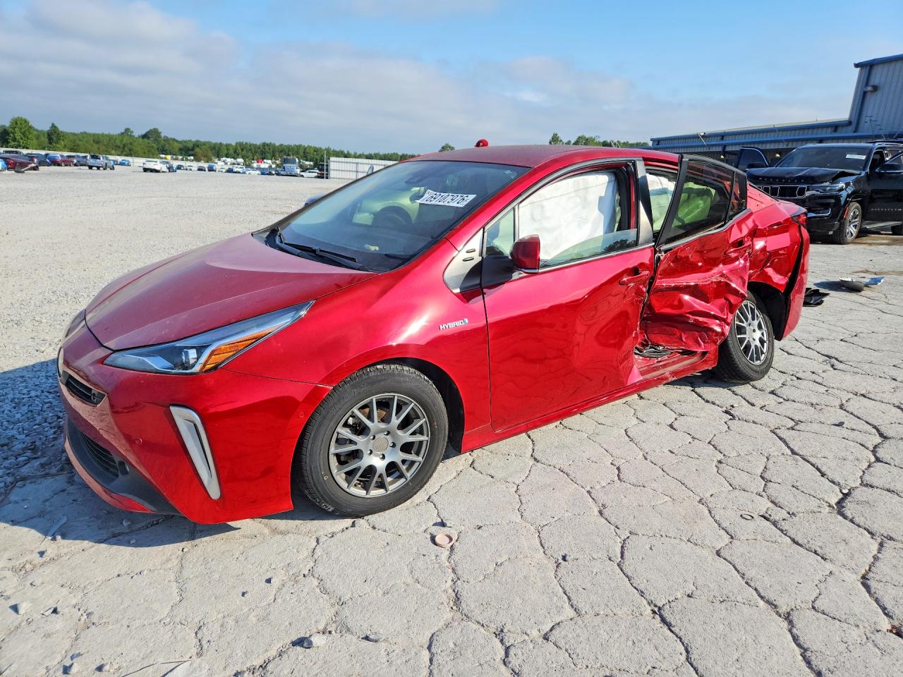 2021 TOYOTA PRIUS — Front 3/4