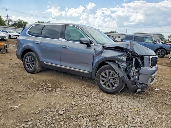 2024 KIA TELLURIDE — Passenger 3/4