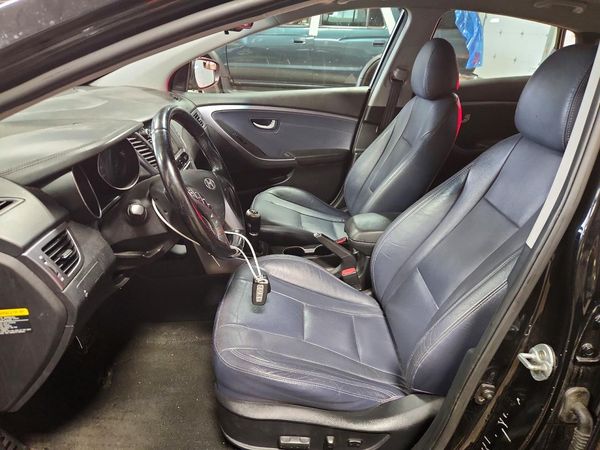 2013 HYUNDAI ELANTRA — DENT