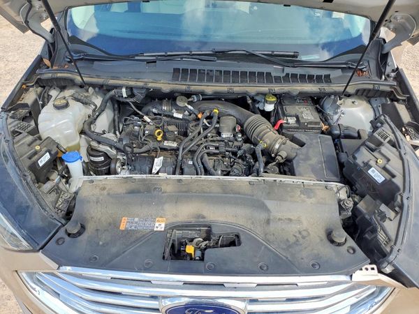 2020 FORD EDGE — Engine bay
