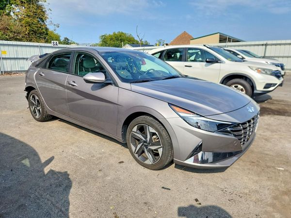 2023 HYUNDAI ELANTRA Limited — Passenger 3/4