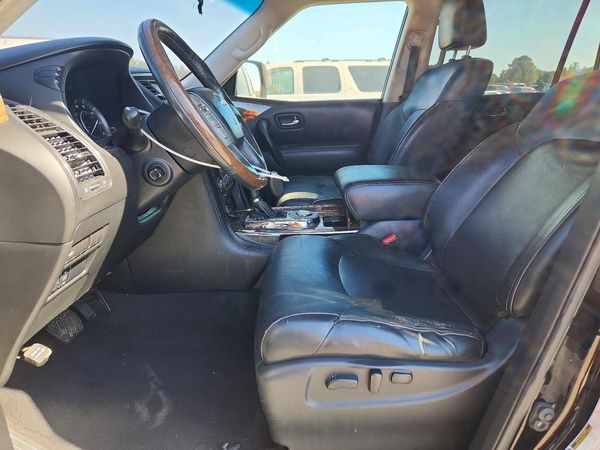 2016 INFINITI QX80 — DENT