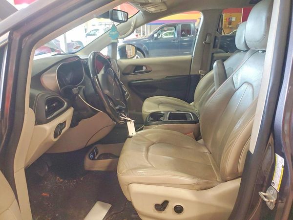 2021 CHRYSLER PACIFICA — DENT