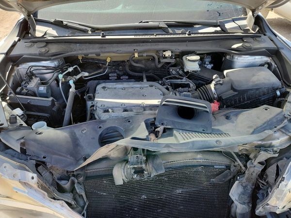 2014 ACURA RDX — Engine bay