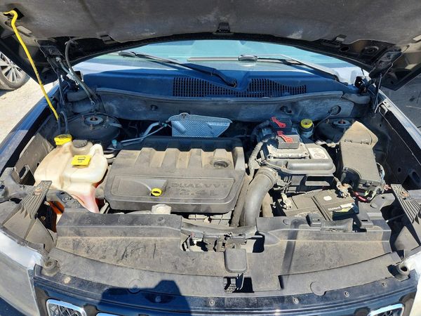 2014 JEEP COMPASS Latitude — Engine bay
