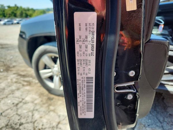 2014 JEEP COMPASS Latitude — VINS