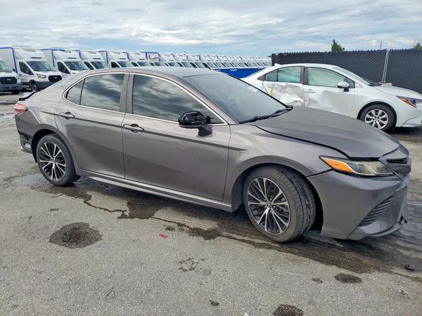 2019 TOYOTA CAMRY — Passenger 3/4