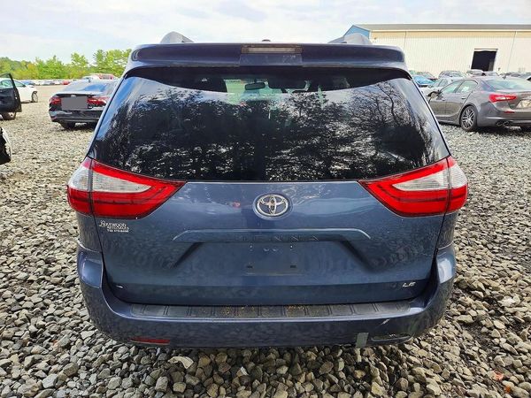 2016 TOYOTA SIENNA — DIRR
