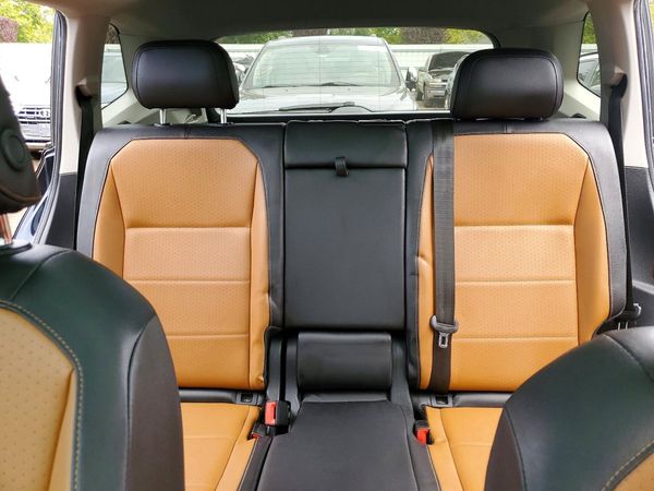 2018 VOLKSWAGEN TIGUAN SE, 4Motion SEL — SUVN