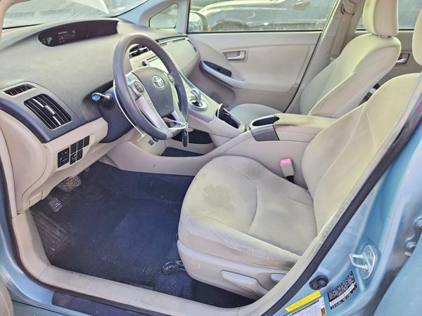 2012 TOYOTA PRIUS — DENT
