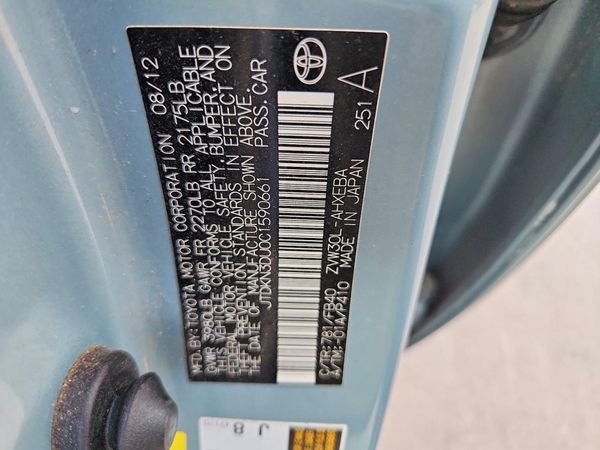 2012 TOYOTA PRIUS — VINS