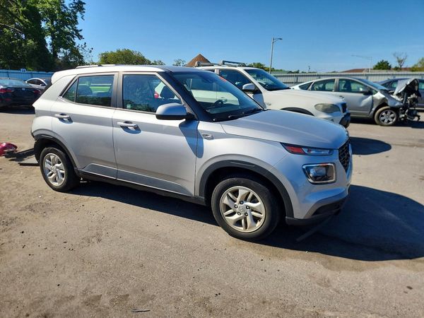 2021 HYUNDAI VENUE — Passenger 3/4