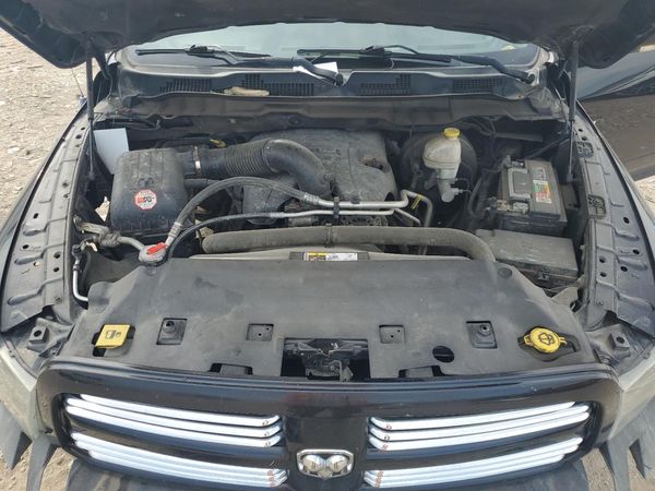 2013 RAM 1500 Sport — Engine bay