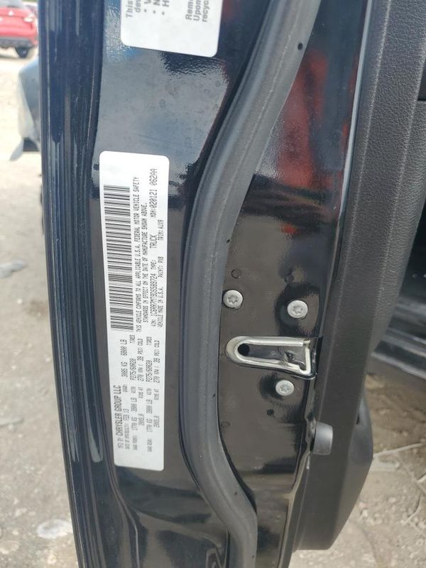 2013 RAM 1500 Sport — VINS