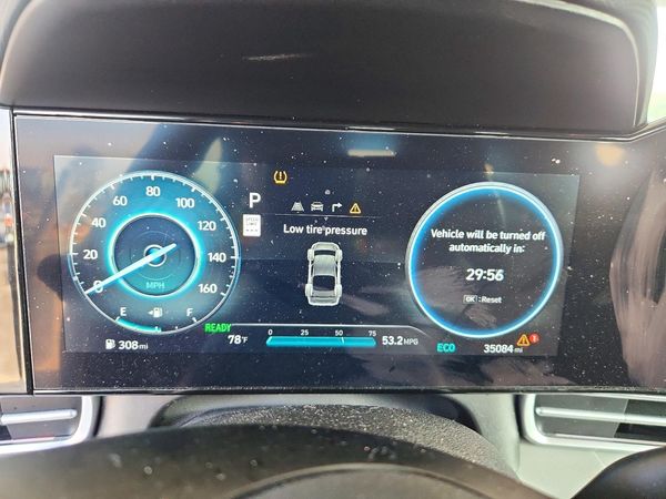 2025 HYUNDAI ELANTRA Limited — ODOM