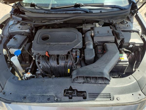 2018 HYUNDAI SONATA — Engine bay