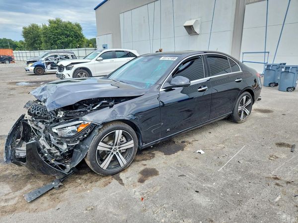 2025 MERCEDES-BENZ C-CLASS C300 — Front 3/4