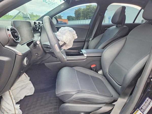 2025 MERCEDES-BENZ C-CLASS C300 — DENT