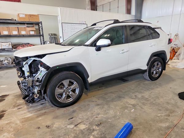 2024 TOYOTA RAV4 — Front 3/4
