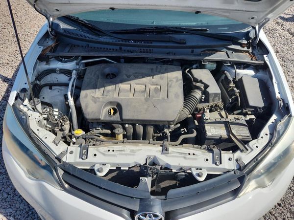 2016 TOYOTA COROLLA — Engine bay