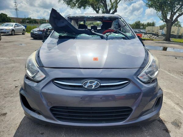 2017 HYUNDAI ACCENT SE Base