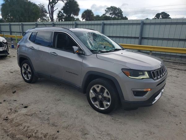 2018 JEEP COMPASS — Passenger 3/4
