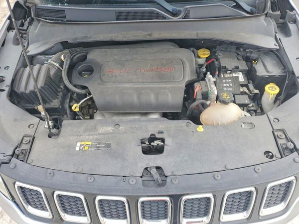 2018 JEEP COMPASS — Engine bay