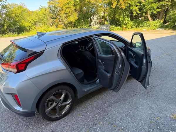 2019 HYUNDAI VELOSTER 2.0L and 2.0L Premium