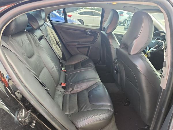 2013 VOLVO S60