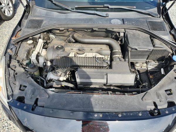 2013 VOLVO S60