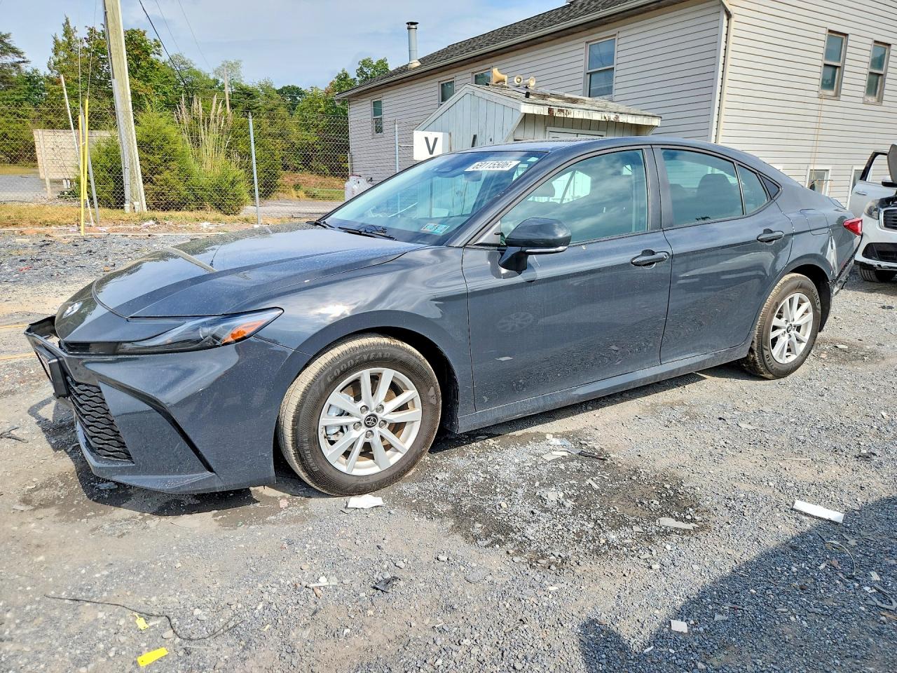 2026 TOYOTA CAMRY — Front 3/4