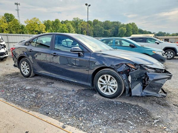 2026 TOYOTA CAMRY — Passenger 3/4