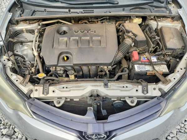2016 TOYOTA COROLLA L/LE — Engine bay